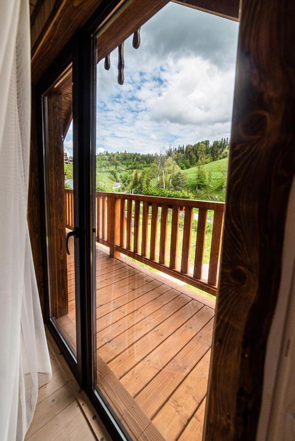 Villa Grace Орявчик Екстериор снимка