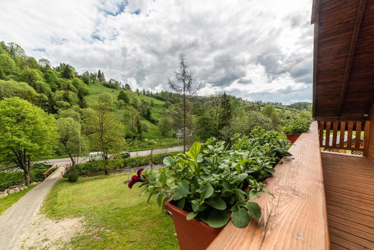 Villa Grace Орявчик Екстериор снимка