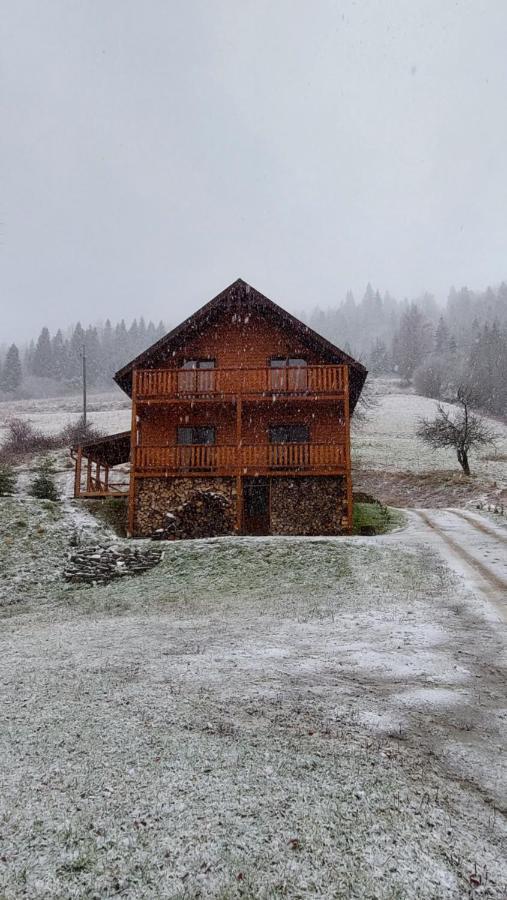 Villa Grace Орявчик Екстериор снимка